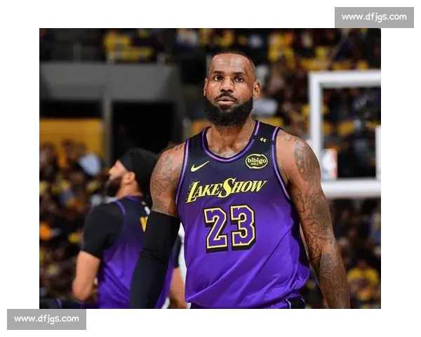 回望2004年NBA总决赛湖人对活塞的铁血防守与王朝崩塌瞬间 回望2004年NBA总决赛湖人对活塞的铁血防守与王朝崩塌瞬间